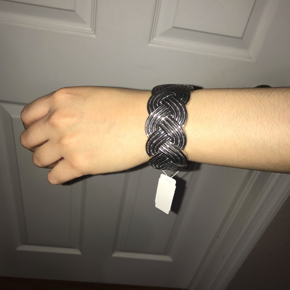 New York and Company Silver Bangle